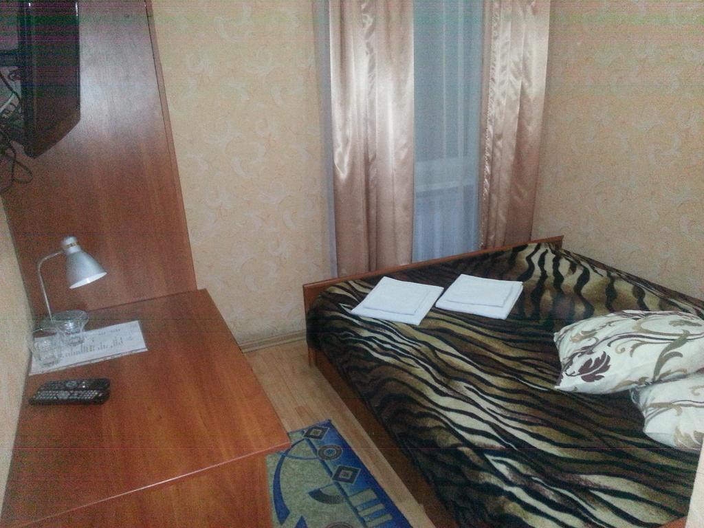 Adler Hotel Kiev Oda fotoğraf